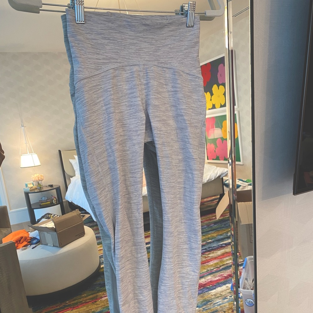 Lululemon leggings - NEW condition
